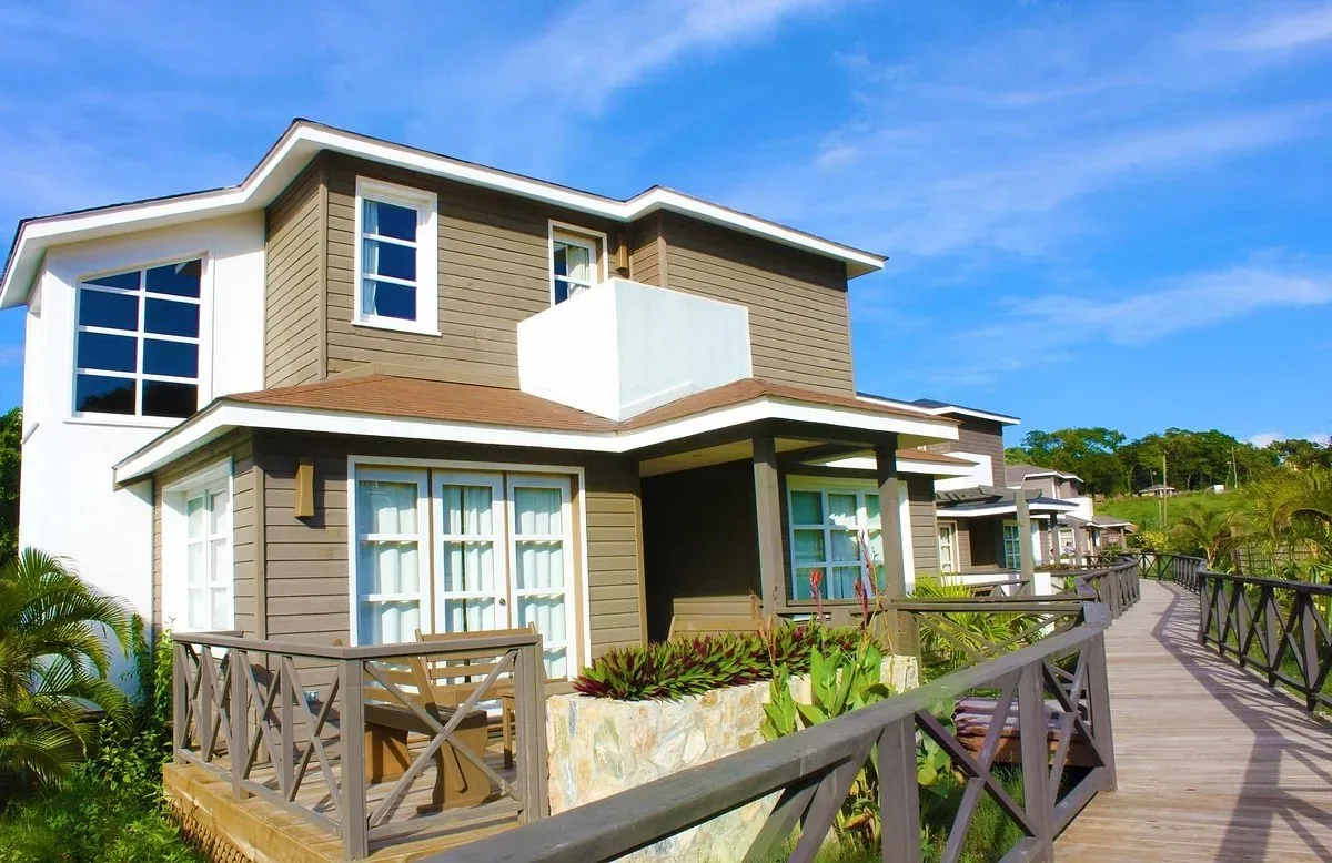 Henry Morgan Beach Resort