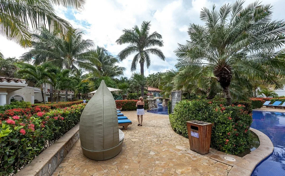 Mayan Princess Beach & Dive Resort