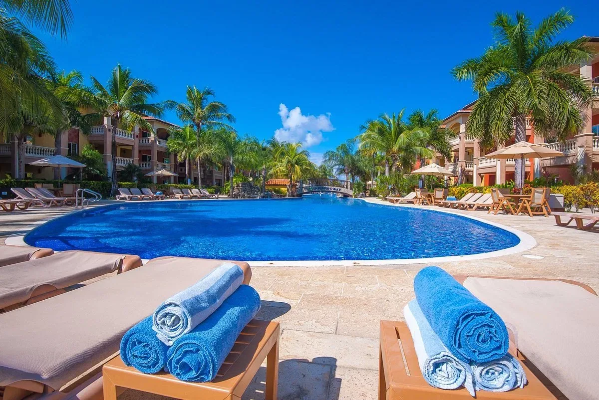 Infinity Bay Spa & Beach Resort