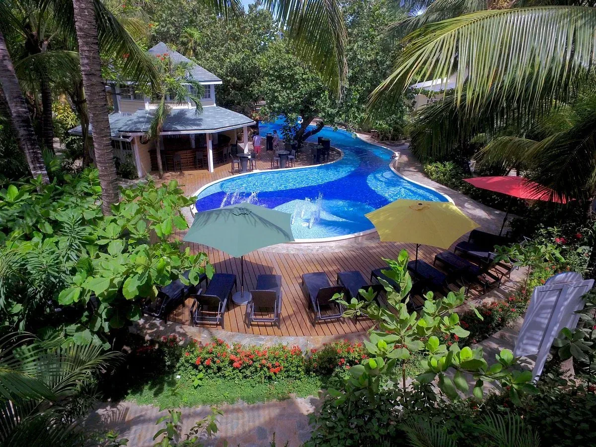 Paradise Beach Hotel