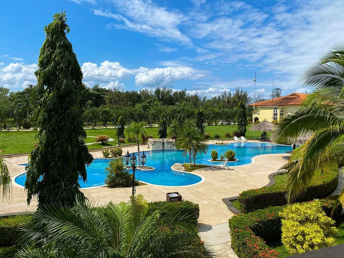 La Ensenada Beach Resort